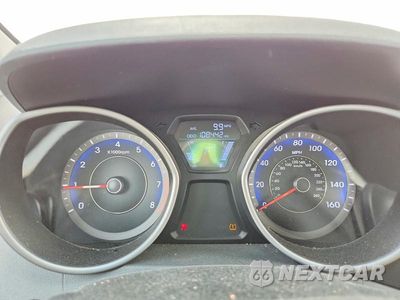 Zdjęcie 9 z 12 samochodu: 2012 HYUNDAI ELANTRA LIMITED VIN:KMHDH4AE0CU316633 - miniatura