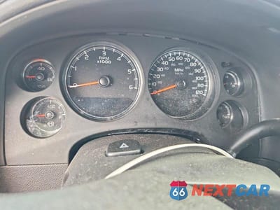 Zdjęcie 9 z 14 samochodu: 2011 GMC YUKON DENALI VIN:1GKS2EEF9BR249865 - miniatura