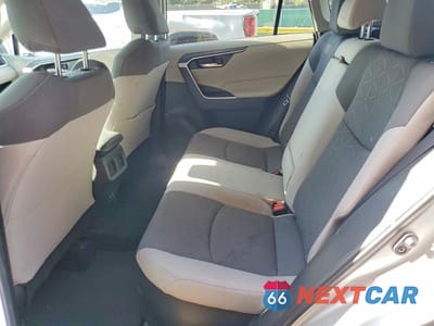 Zdjęcie 11 z 13 samochodu: 2021 TOYOTA RAV4 HYBRID XLE VIN:2T3R6RFV4MW015583 - miniatura