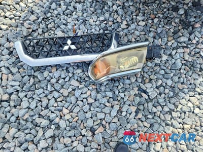 Zdjęcie 12 z 13 samochodu: 2002 MITSUBISHI MONTERO SPORT XLS VIN:JA4LS31R62J055355 - miniatura