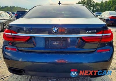 Zdjęcie 6 z 12 samochodu: 2018 BMW 750 I VIN:WBA7F0C52JGM23883 - miniatura