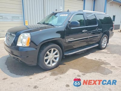 2008 GMC YUKON XL DENALI 1GKFK66898J105831 - główne zdjęcie licytacji z USA - miniatura