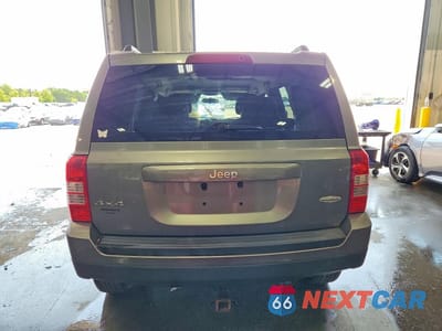 Zdjęcie 6 z 12 samochodu: 2011 JEEP PATRIOT SPORT VIN:1J4NF1GB1BD256168 - miniatura