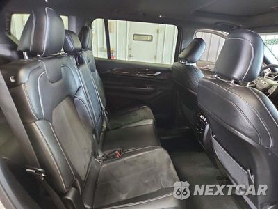 Zdjęcie 11 z 13 samochodu: 2023 JEEP GRAND CHEROKEE L LAREDO VIN:1C4RJKAG1P8736274 - miniatura