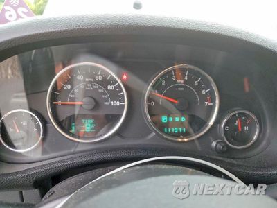 Zdjęcie 9 z 12 samochodu: 2013 JEEP WRANGLER UNLIMITED SPORT VIN:1C4BJWDG7DL543074 - miniatura