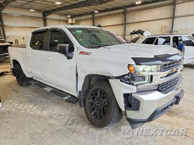 Czwarte zdjęcie samochodu z boku: 2020 CHEVROLET SILVERADO K1500 LT VIN:3GCUYDET2LG218199 - miniatura