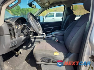 Zdjęcie 7 z 12 samochodu: 2015 NISSAN TITAN SV VIN:1N6AA0EC4FN504127 - miniatura
