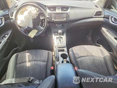 Zdjęcie 8 z 12 samochodu: 2018 NISSAN SENTRA SV VIN:3N1AB7AP3JY265928 - miniatura