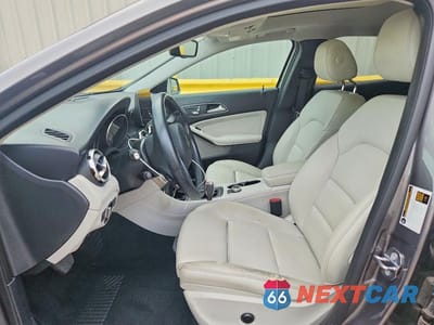Zdjęcie 7 z 14 samochodu: 2019 MERCEDES-BENZ GLA 250 VIN:WDCTG4EB5KJ554118 - miniatura