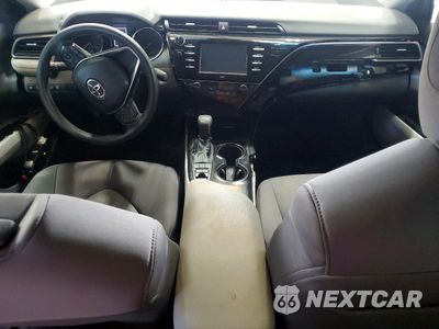 Zdjęcie 8 z 12 samochodu: 2020 TOYOTA CAMRY LE VIN:4T1C31AK2LU523801 - miniatura