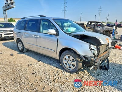 Czwarte zdjęcie samochodu z boku: 2014 KIA SEDONA LX VIN:KNDMG4C78E6538754 - miniatura
