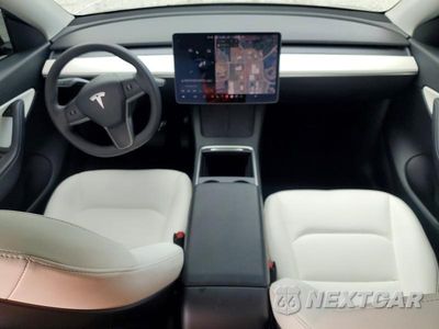 Zdjęcie 8 z 13 samochodu: 2021 TESLA MODEL Y VIN:5YJYGDEEXMF125055 - miniatura