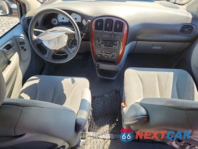 Zdjęcie 8 z 14 samochodu: 2006 CHRYSLER TOWN & COUNTRY LX VIN:2A4GP44R46R616044 - miniatura