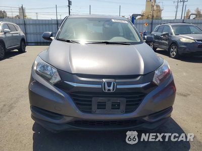 Piąte zdjęcie samochodu w środku: 2017 HONDA HR-V LX VIN:3CZRU5H39HG706991 - miniatura