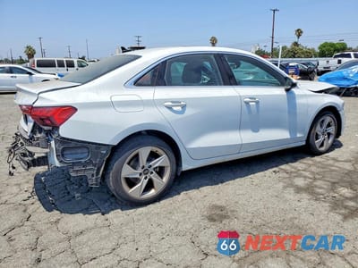 Trzecie zdjęcie samochodu z tyłu: 2024 AUDI A3 PREMIUM VIN:WAUAUDGY3RA079454 - miniatura
