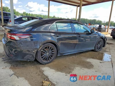 Trzecie zdjęcie samochodu z tyłu: 2022 TOYOTA CAMRY XSE VIN:4T1K61AK0NU023089 - miniatura