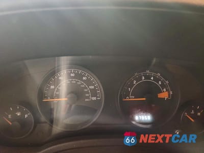 Zdjęcie 9 z 13 samochodu: 2017 JEEP PATRIOT LATITUDE VIN:1C4NJRFB3HD108861 - miniatura