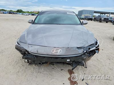 Piąte zdjęcie samochodu w środku: 2024 HYUNDAI ELANTRA SE VIN:KMHLL4DG2RU699832 - miniatura