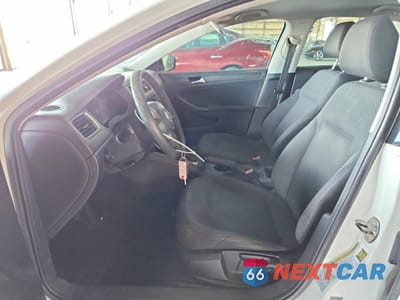 Zdjęcie 7 z 12 samochodu: 2011 VOLKSWAGEN JETTA BASE VIN:3VW2K7AJ5BM391081 - miniatura