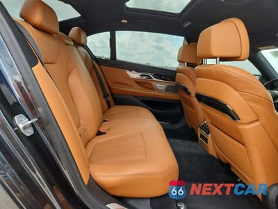 Zdjęcie 10 z 13 samochodu: 2019 BMW 740 I VIN:WBA7E2C56KB217432 - miniatura