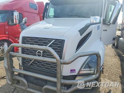 Zdjęcie 11 z 14 samochodu: 2022 VOLVO VNL SEMI TRUCK VIN:4V4NC9EH5NN291237 - miniatura