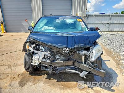 Piąte zdjęcie samochodu w środku: 2013 TOYOTA SIENNA LE VIN:5TDKK3DC3DS340271 - miniatura