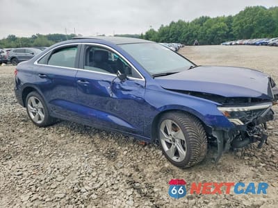 Czwarte zdjęcie samochodu z boku: 2023 AUDI A3 PREMIUM PLUS VIN:WAUHUDGY5PA127760 - miniatura