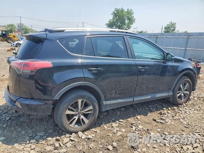 Trzecie zdjęcie samochodu z tyłu: 2018 TOYOTA RAV4 XLE VIN:2T3RFREV4JW782203 - miniatura