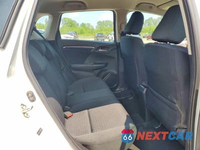 Zdjęcie 11 z 13 samochodu: 2020 HONDA FIT LX VIN:3HGGK5H42LM722635 - miniatura