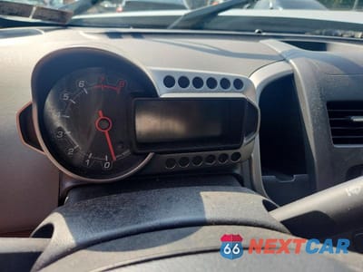 Zdjęcie 9 z 12 samochodu: 2012 CHEVROLET SONIC LT VIN:1G1JC5SH5C4160117 - miniatura