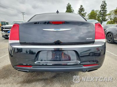 Zdjęcie 6 z 12 samochodu: 2018 CHRYSLER 300 VIN:2C3CCAAGXJH275396 - miniatura