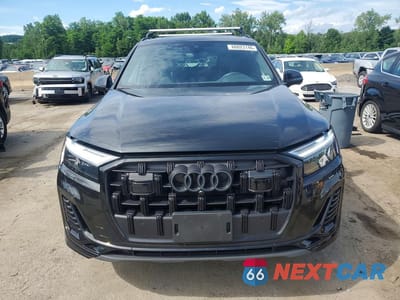 Piąte zdjęcie samochodu w środku: 2025 AUDI Q7 PREMIUM PLUS VIN:WA1LVBF7XSD027601 - miniatura