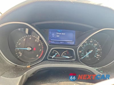 Zdjęcie 9 z 12 samochodu: 2013 FORD FOCUS SE VIN:1FADP3F2XDL244367 - miniatura