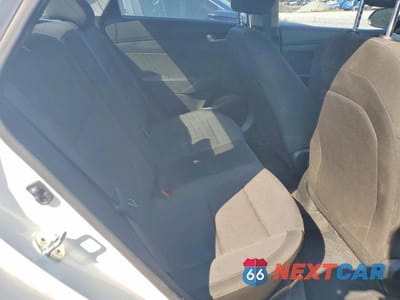 Zdjęcie 10 z 12 samochodu: 2018 HYUNDAI ACCENT SE VIN:3KPC24A37JE024215 - miniatura