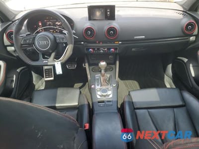 Zdjęcie 8 z 12 samochodu: 2019 AUDI RS3 VIN:WUABWGFF8KA905498 - miniatura