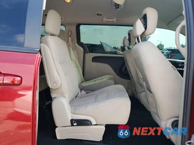 Zdjęcie 11 z 14 samochodu: 2015 DODGE GRAND CARAVAN SE VIN:2C4RDGBG5FR664243 - miniatura