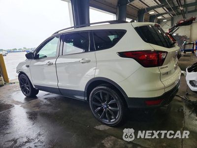 Drugie zdjęcie samochodu z przodu: 2019 FORD ESCAPE SE VIN:1FMCU9GD1KUA79880 - miniatura