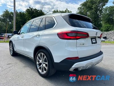 Drugie zdjęcie samochodu z przodu: 2020 BMW X5 XDRIVE40I VIN:5UXCR6C00L9B84696 - miniatura