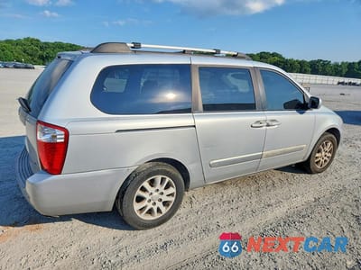 Trzecie zdjęcie samochodu z tyłu: 2006 KIA SEDONA LX VIN:KNDMB233166081593 - miniatura