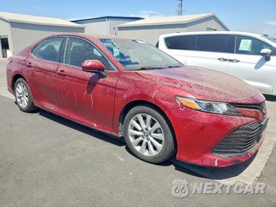 Czwarte zdjęcie samochodu z boku: 2018 TOYOTA CAMRY LE VIN:4T1B11HK8JU655269 - miniatura