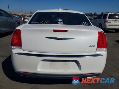 Zdjęcie 6 z 12 samochodu: 2015 CHRYSLER 300 LIMITED VIN:2C3CCAAG5FH785775 - miniatura