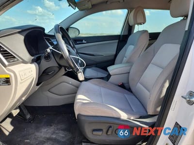 Zdjęcie 7 z 13 samochodu: 2016 HYUNDAI TUCSON SPORT VIN:KM8J33A27GU203110 - miniatura