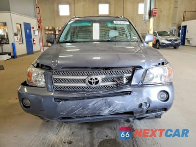 Piąte zdjęcie samochodu w środku: 2006 TOYOTA HIGHLANDER HYBRID VIN:JTEEW21A260033755 - miniatura