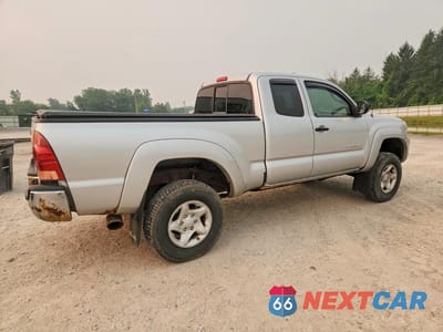 Trzecie zdjęcie samochodu z tyłu: 2006 TOYOTA TACOMA ACCESS CAB VIN:5TEUU42N16Z218253 - miniatura