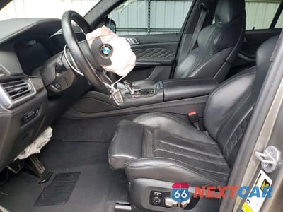 Zdjęcie 7 z 13 samochodu: 2023 BMW X5 VIN:5YMJU0C04P9P24811 - miniatura
