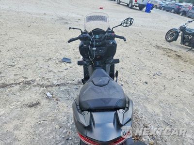Zdjęcie 6 z 10 samochodu: 2025 SUZUKI AN400 A VIN:JS1DU11J0S7100140 - miniatura