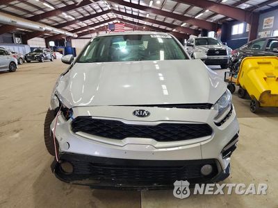 Piąte zdjęcie samochodu w środku: 2019 KIA FORTE LXS VIN:3KPF24ADXKE006122 - miniatura