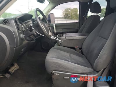 Zdjęcie 7 z 12 samochodu: 2008 CHEVROLET SILVERADO K2500 HEAVY DUTY VIN:1GCHK29K48E148986 - miniatura