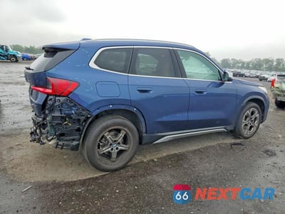Trzecie zdjęcie samochodu z tyłu: 2024 BMW X1 XDRIVE28I VIN:WBX73EF06R5Y41558 - miniatura