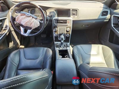 Zdjęcie 8 z 12 samochodu: 2015 VOLVO S60 PLATINUM VIN:YV1612TM6F1361022 - miniatura